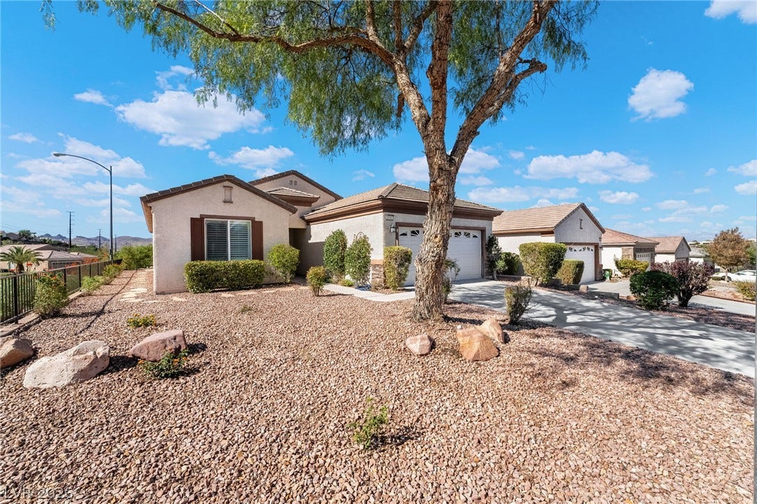 Large lot with low-maintenance, attractive greenery to enjoy