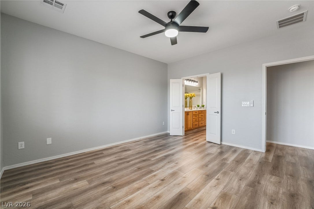 Small hallway entry offering privacy