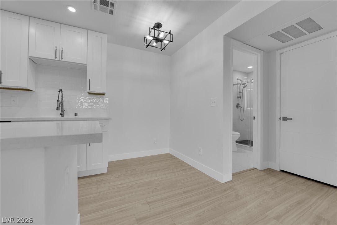 5111 Lindell Road, #202, Las Vegas, NV 89118 5111 Lindell Road, #202, Las Vegas, NV 89118