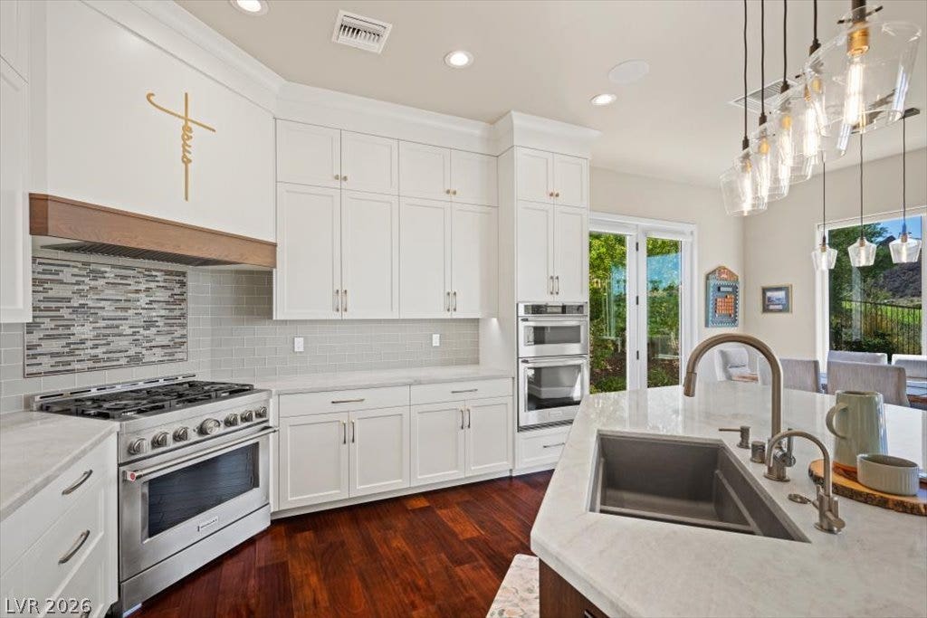 1 Camino Barcelona Place, Henderson, NV 89011 1 Camino Barcelona Place, Henderson, NV 89011