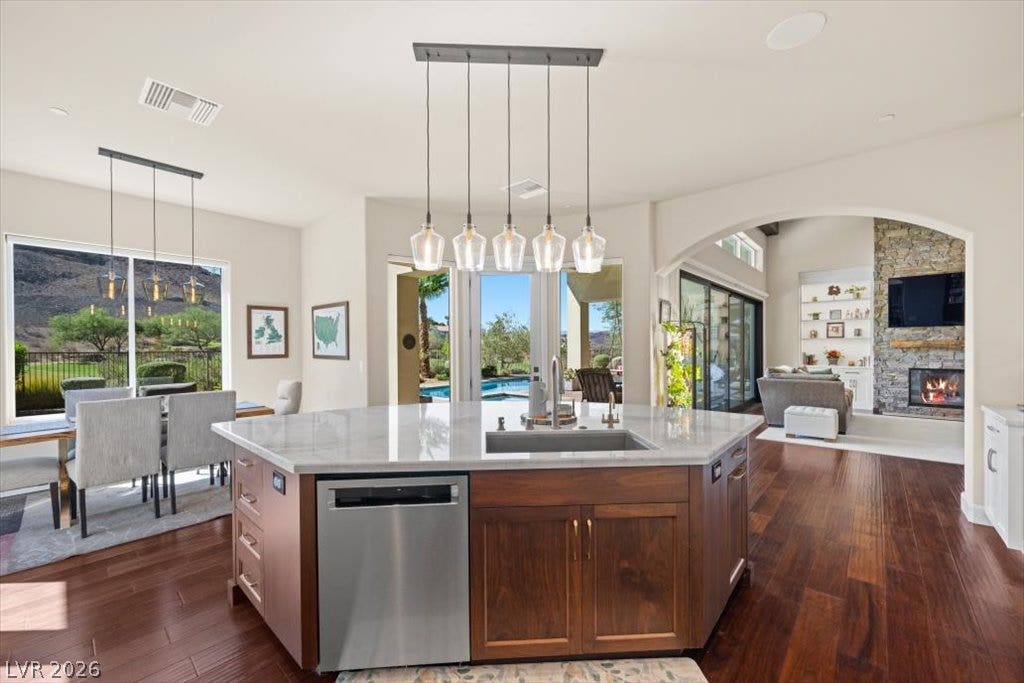 1 Camino Barcelona Place, Henderson, NV 89011 1 Camino Barcelona Place, Henderson, NV 89011