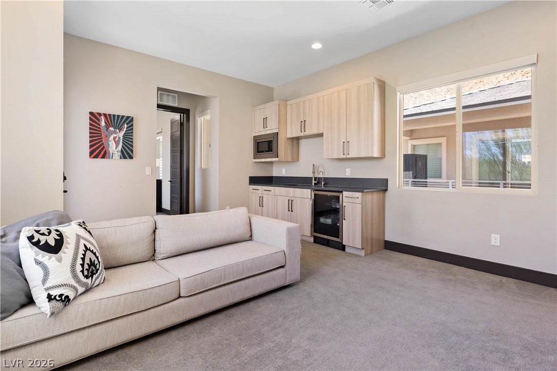 2999 The Peaks Lane, Las Vegas, NV 89138 Upstairs private entrance Next-Gen with kitchenette, living room and a full bedroom with en-suite bathroom.