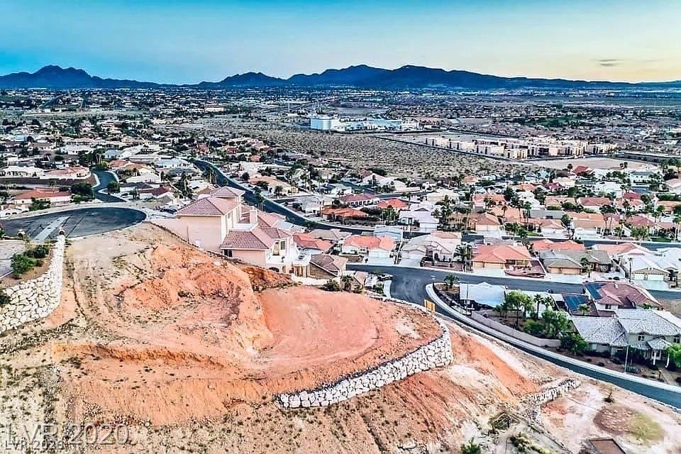 1147 Brown Hill Court, Henderson, NV 89011 1147 Brown Hill Court, Henderson, NV 89011