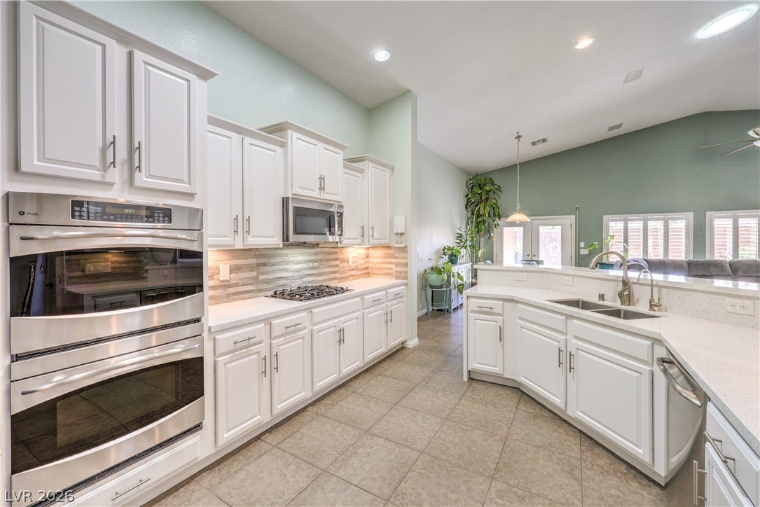 8327 Bowman Woods Circle, Las Vegas, NV 89129 8327 Bowman Woods Circle, Las Vegas, NV 89129