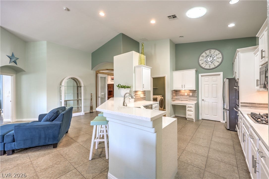 8327 Bowman Woods Circle, Las Vegas, NV 89129 8327 Bowman Woods Circle, Las Vegas, NV 89129