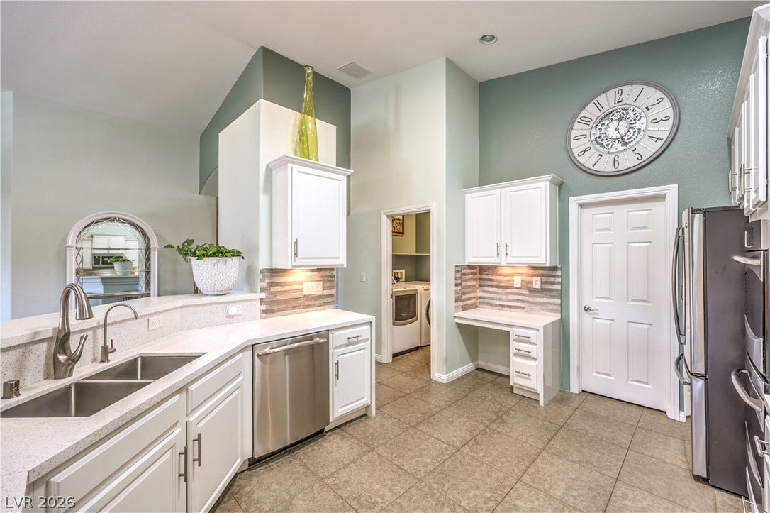 8327 Bowman Woods Circle, Las Vegas, NV 89129 8327 Bowman Woods Circle, Las Vegas, NV 89129