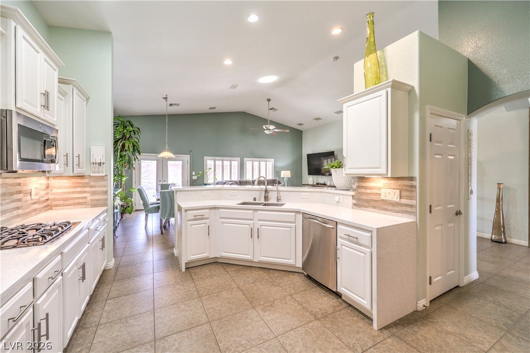 8327 Bowman Woods Circle, Las Vegas, NV 89129 8327 Bowman Woods Circle, Las Vegas, NV 89129