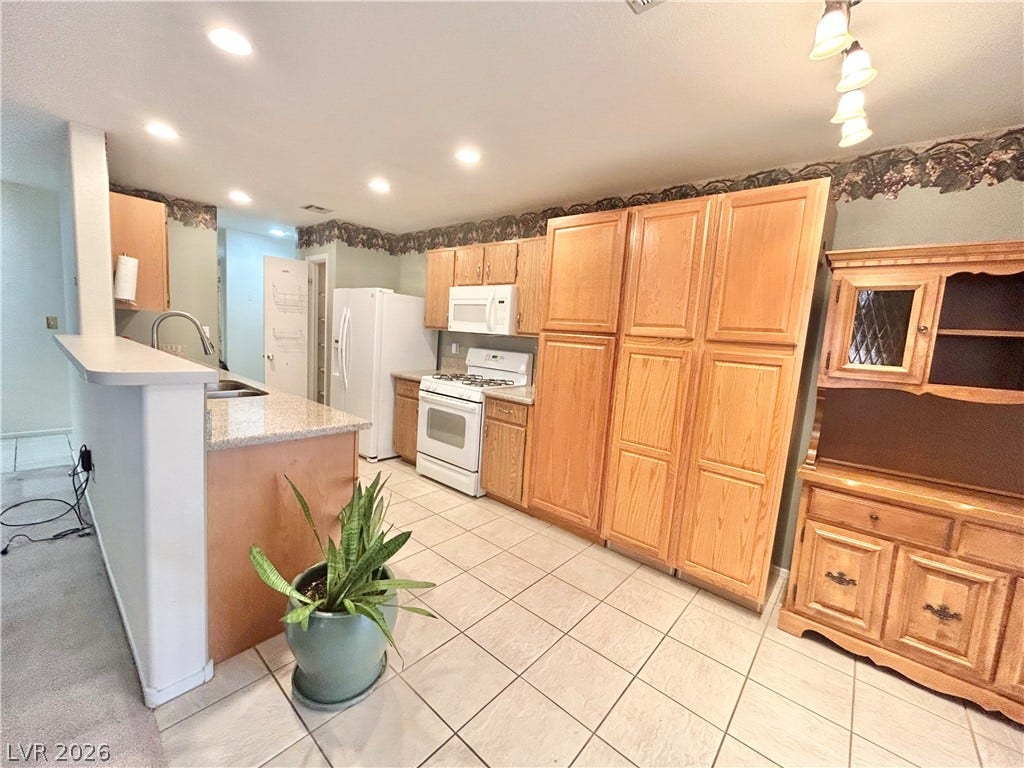 5518 Ramirez Street, North Las Vegas, NV 89031 Large open kitchen