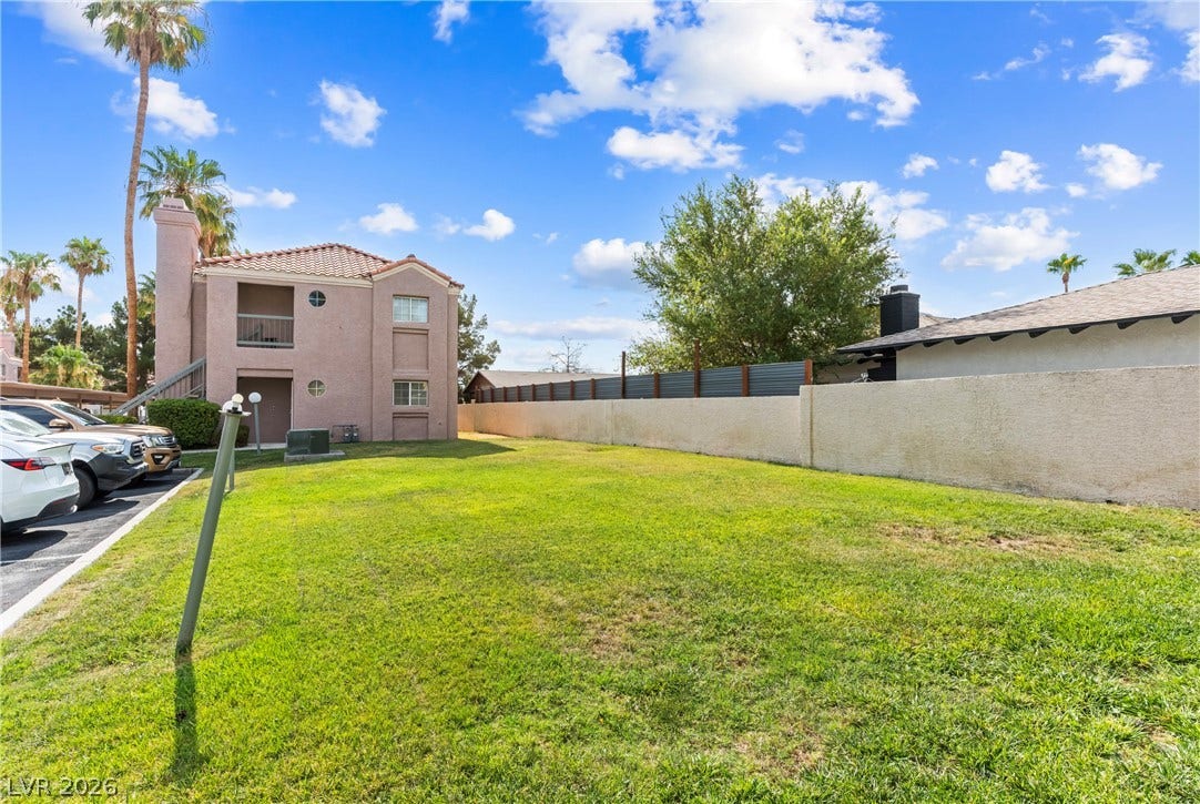 1375 E Hacienda Avenue, #214, Las Vegas, NV 89119 1375 E Hacienda Avenue, #214, Las Vegas, NV 89119