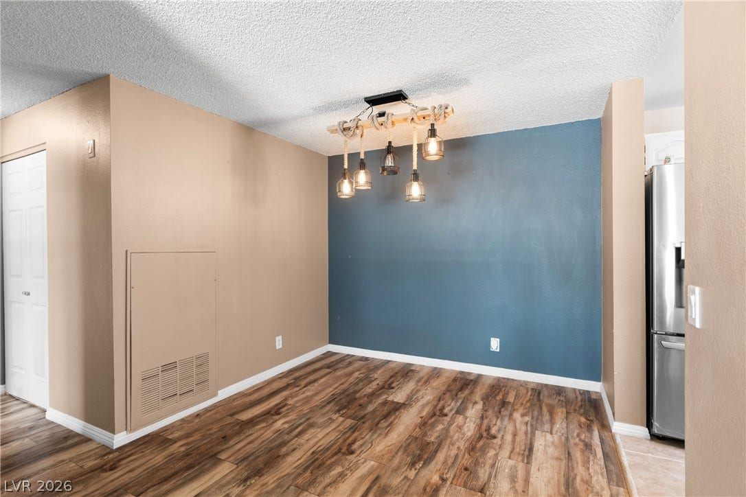 1375 E Hacienda Avenue, #214, Las Vegas, NV 89119 1375 E Hacienda Avenue, #214, Las Vegas, NV 89119