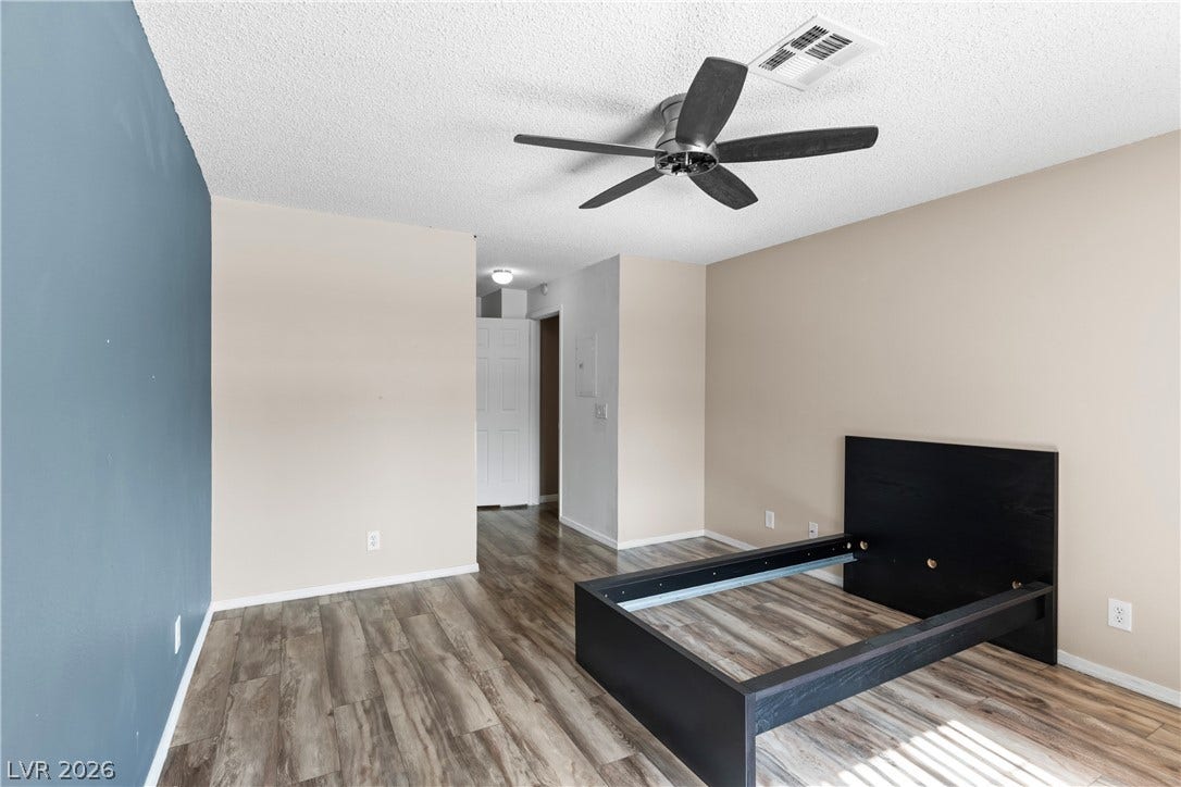 1375 E Hacienda Avenue, #214, Las Vegas, NV 89119 1375 E Hacienda Avenue, #214, Las Vegas, NV 89119
