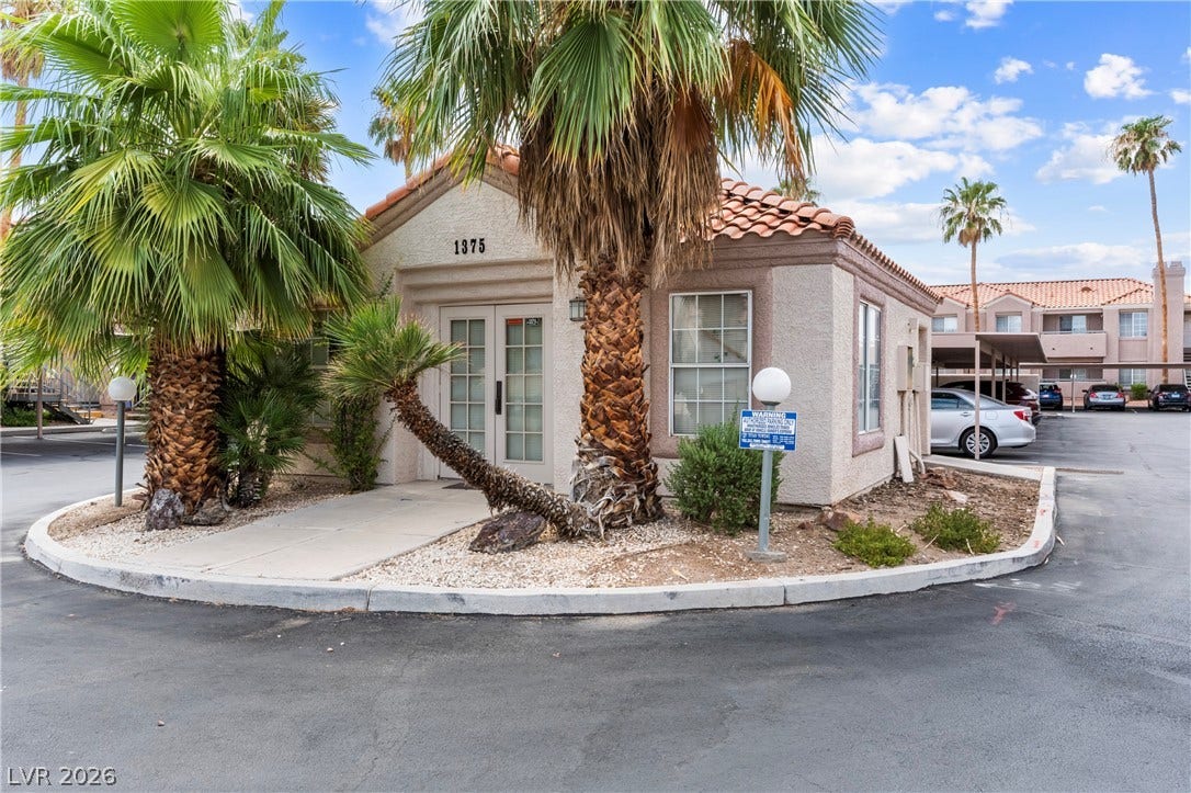 1375 E Hacienda Avenue, #214, Las Vegas, NV 89119 1375 E Hacienda Avenue, #214, Las Vegas, NV 89119
