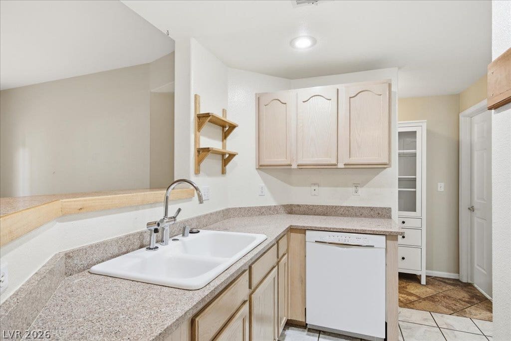1708 Hills Of Red Drive, #104, Las Vegas, NV 89128 1708 Hills Of Red Drive, #104, Las Vegas, NV 89128