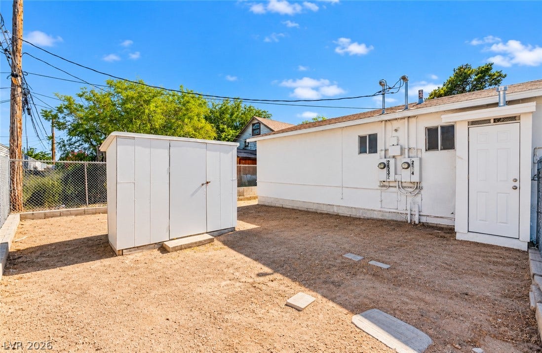 2532 Arrowhead St Unit 1, Private backyard.