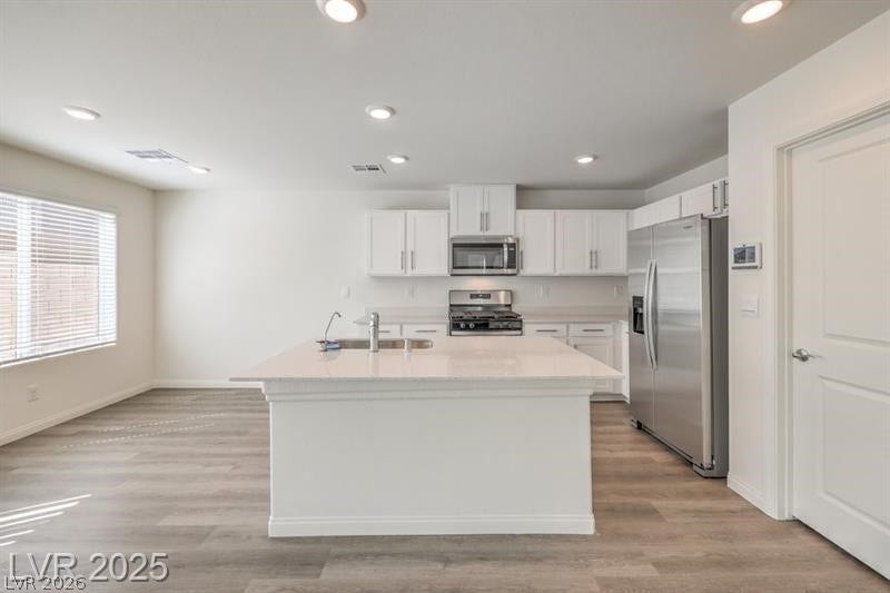 Photos are of model home and are for representational purposes only. Actual home finishes may vary;
