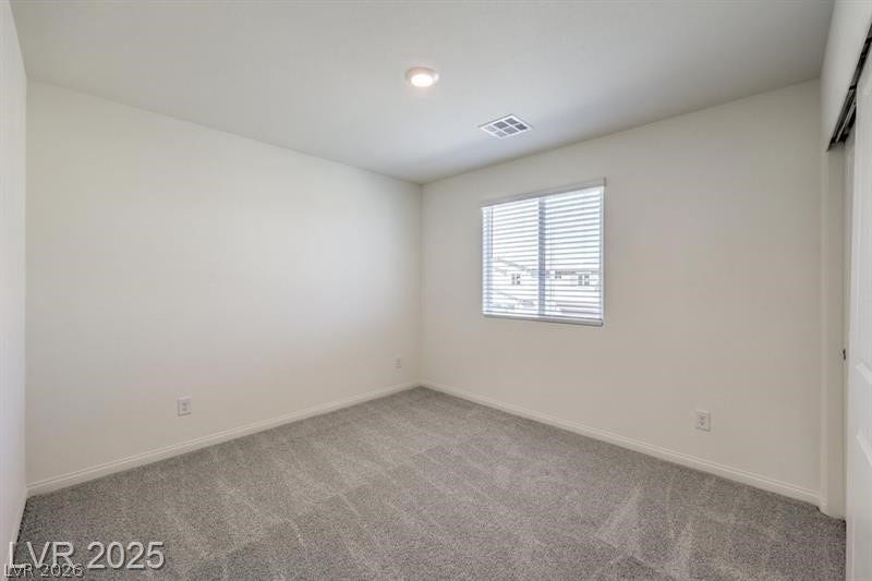 Photos are of model home and are for representational purposes only. Actual home finishes may vary;