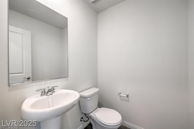 Photos are of model home and are for representational purposes only. Actual home finishes may vary;