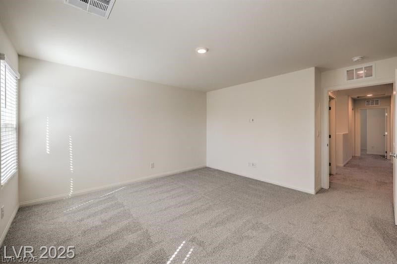 Photos are of model home and are for representational purposes only. Actual home finishes may vary;