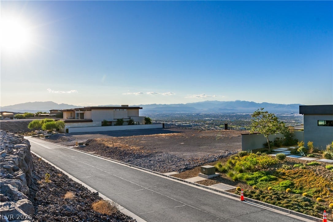 7 Sunset Strip, Henderson, NV 89012 Panoramic mountain and valley vistas frame this premium hillside building lot.
