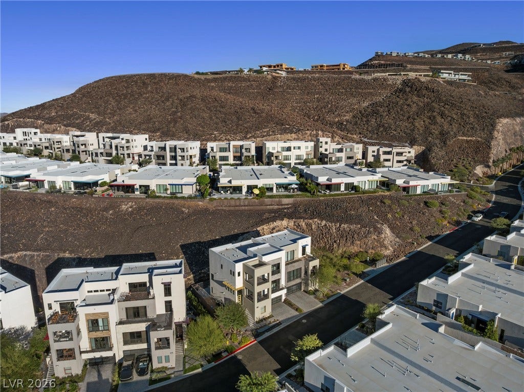 442 Serenity Point Drive, Henderson, NV 89012 442 Serenity Point Drive, Henderson, NV 89012