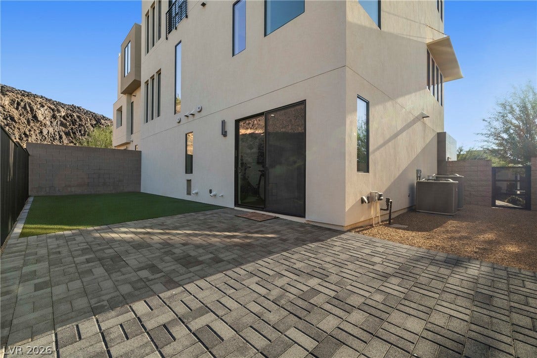 442 Serenity Point Drive, Henderson, NV 89012 442 Serenity Point Drive, Henderson, NV 89012