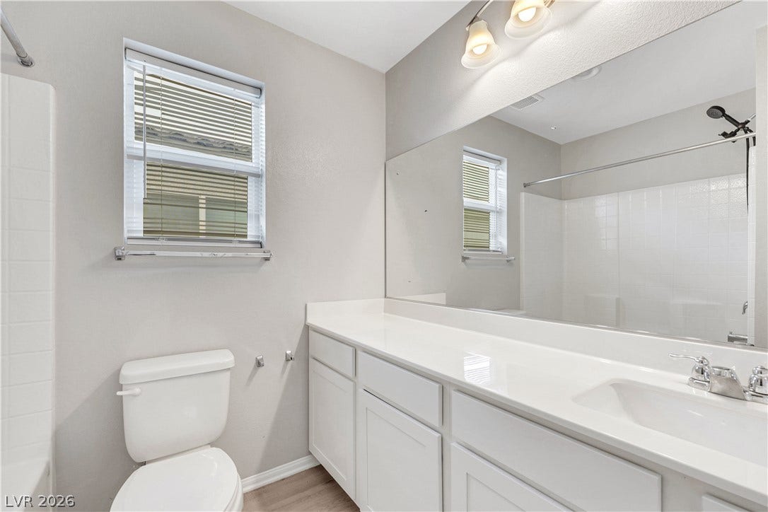 Guest Full Bathroom Upstairs
