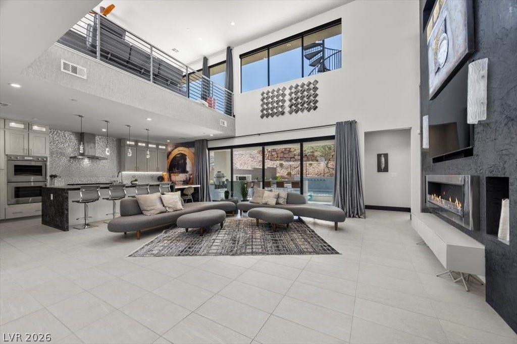 5 HIGHLAND COVE Lane, Henderson, NV 89011 5 HIGHLAND COVE Lane, Henderson, NV 89011