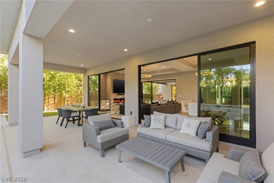 38 Grey Feather Drive, Las Vegas, NV 89135 38 Grey Feather Drive, Las Vegas, NV 89135