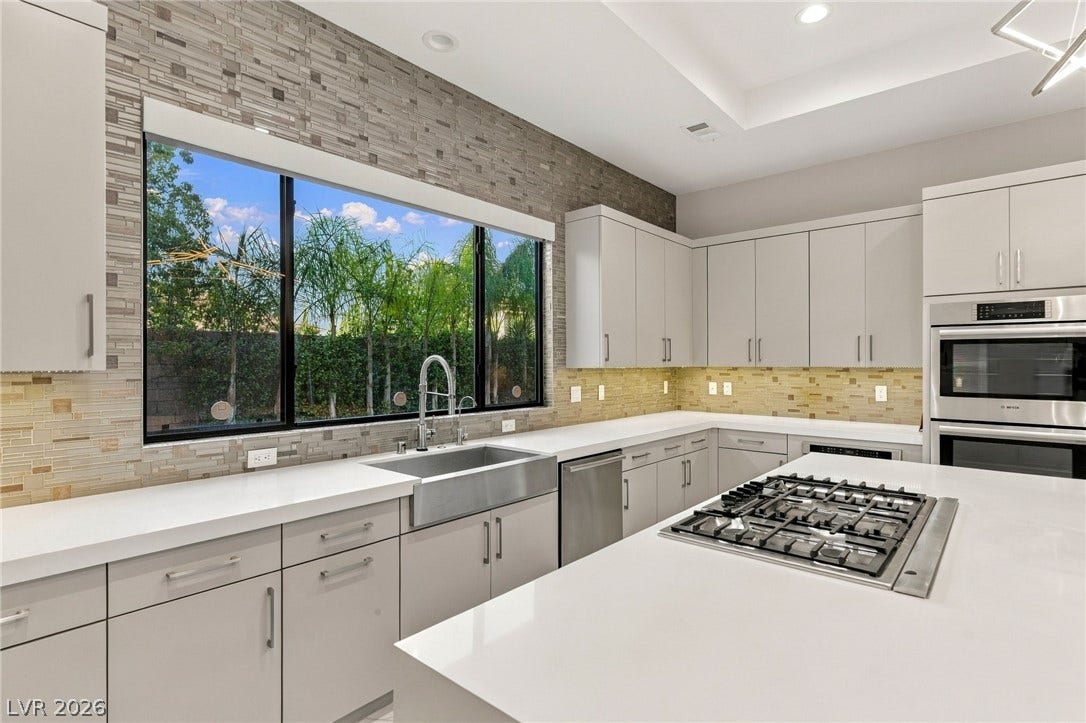 38 Grey Feather Drive, Las Vegas, NV 89135 38 Grey Feather Drive, Las Vegas, NV 89135