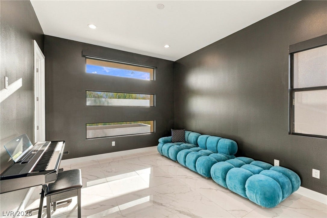 38 Grey Feather Drive, Las Vegas, NV 89135 38 Grey Feather Drive, Las Vegas, NV 89135