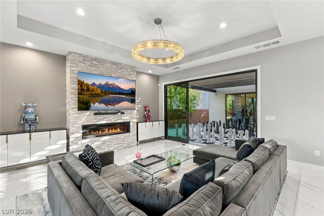 38 Grey Feather Drive, Las Vegas, NV 89135 38 Grey Feather Drive, Las Vegas, NV 89135