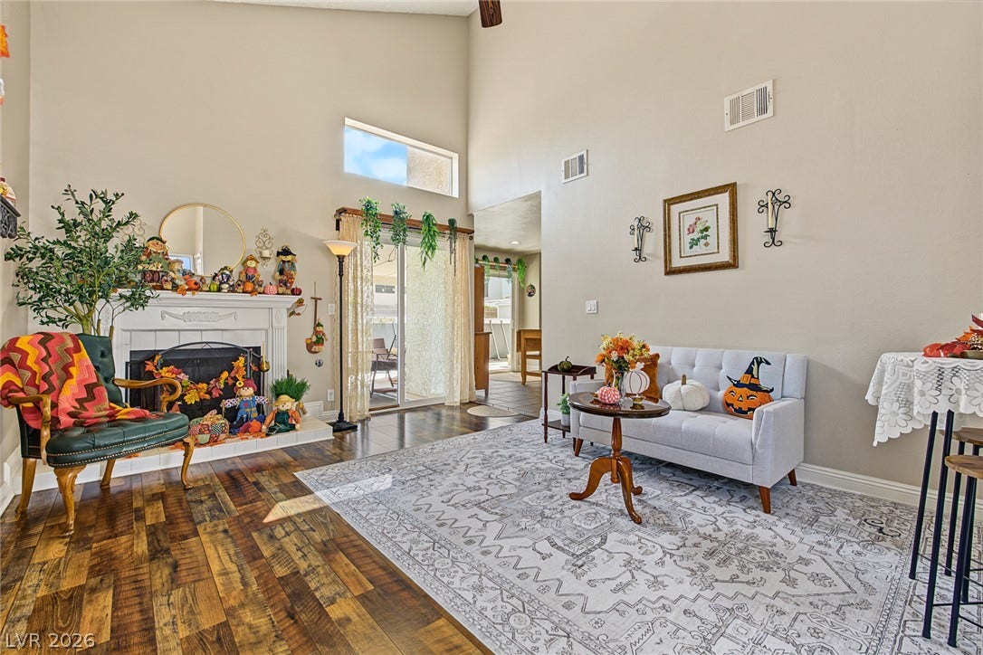 3760 Calumet Farm Circle, North Las Vegas, NV 89031 3760 Calumet Farm Circle, North Las Vegas, NV 89031