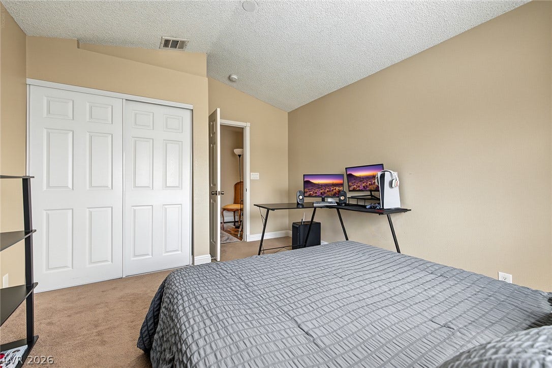 3760 Calumet Farm Circle, North Las Vegas, NV 89031 3760 Calumet Farm Circle, North Las Vegas, NV 89031