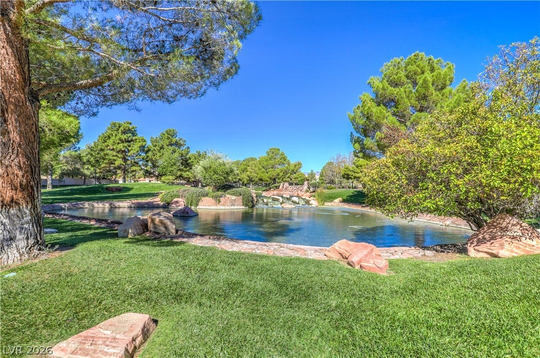 9824 Russett Wood Circle, Las Vegas, NV 89117