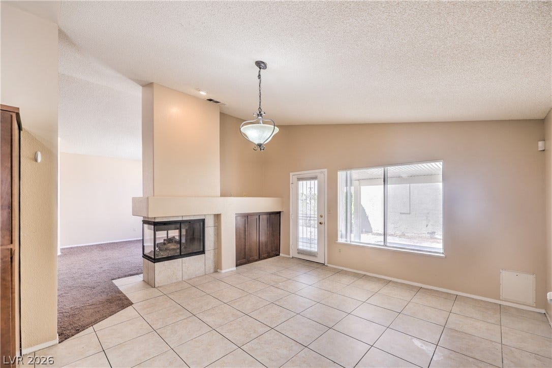 9824 Russett Wood Circle, Las Vegas, NV 89117
