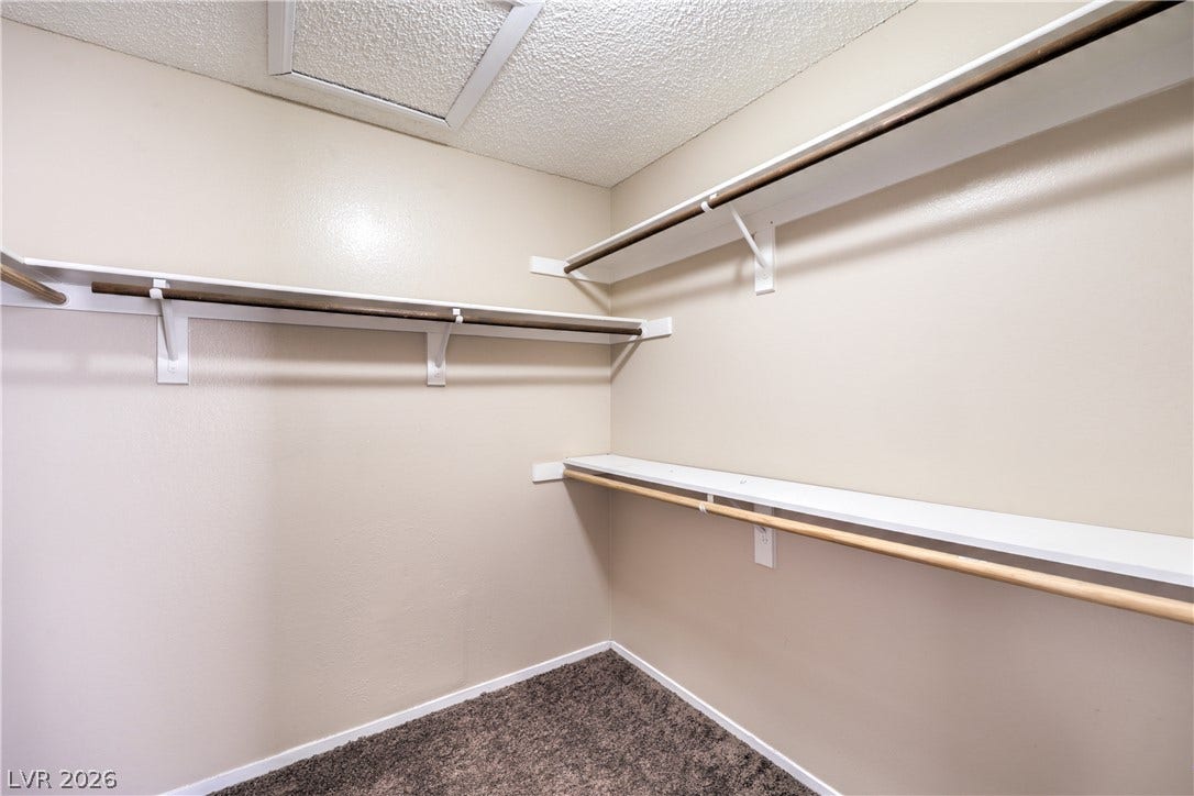 9824 Russett Wood Circle, Las Vegas, NV 89117
