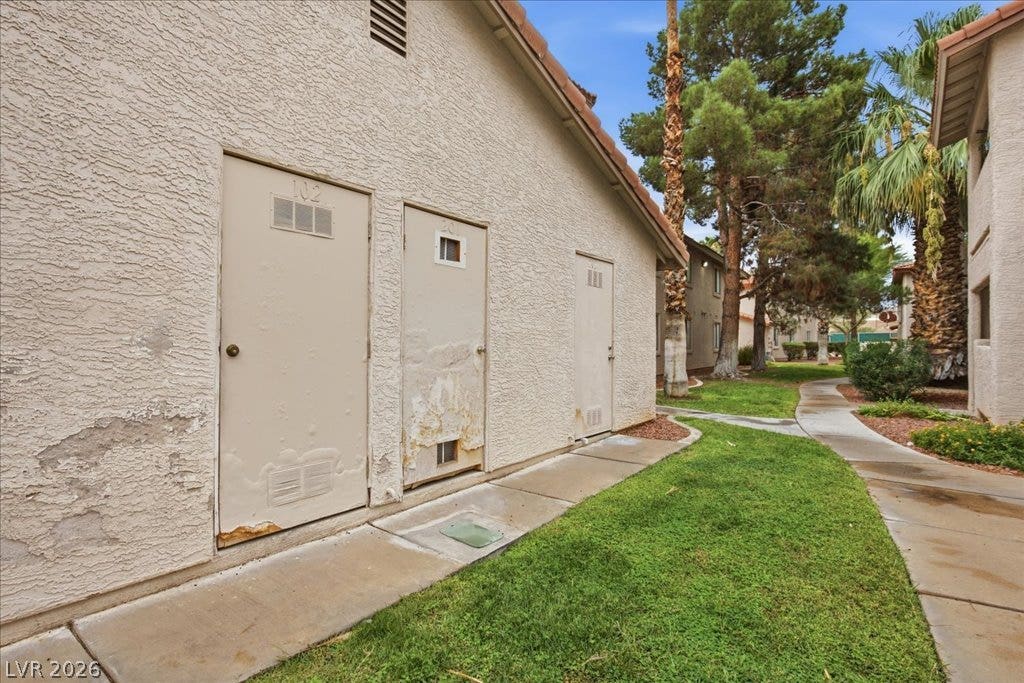 753 Rock Springs Drive, #102, Las Vegas, NV 89128
