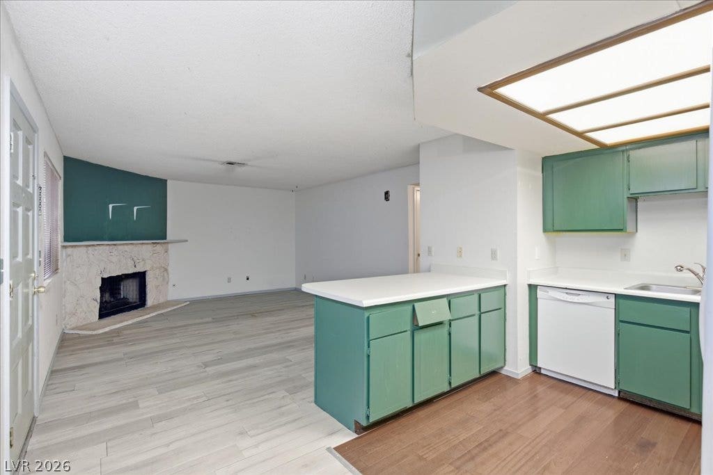753 Rock Springs Drive, #102, Las Vegas, NV 89128