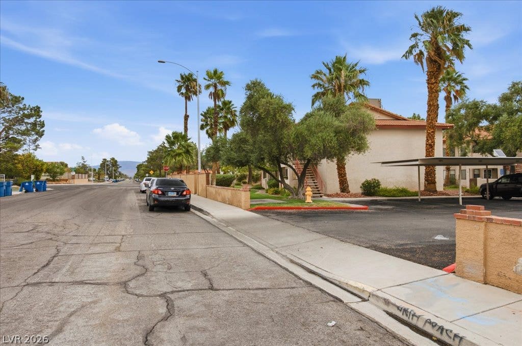 753 Rock Springs Drive, #102, Las Vegas, NV 89128