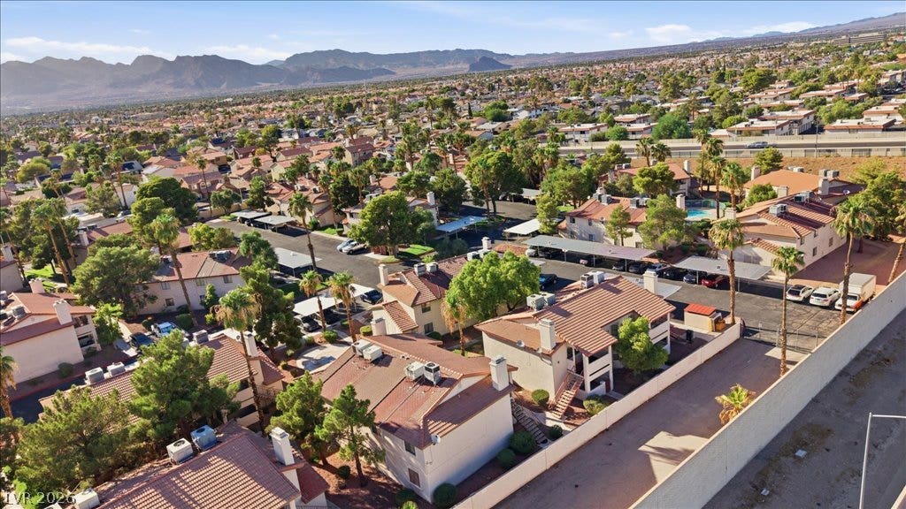 753 Rock Springs Drive, #102, Las Vegas, NV 89128