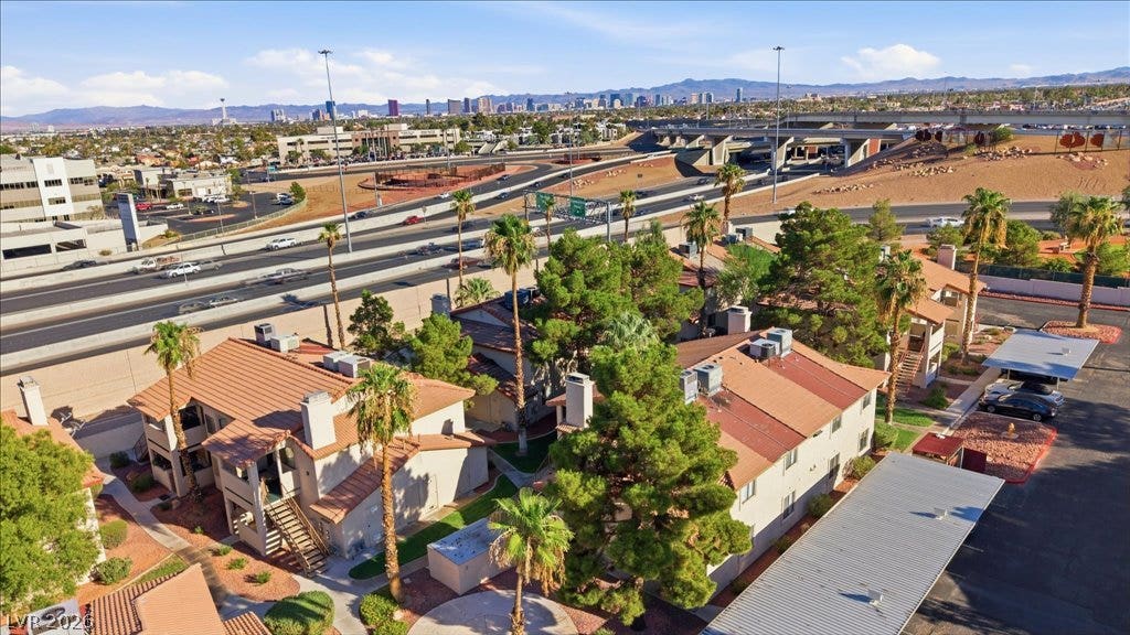 753 Rock Springs Drive, #102, Las Vegas, NV 89128