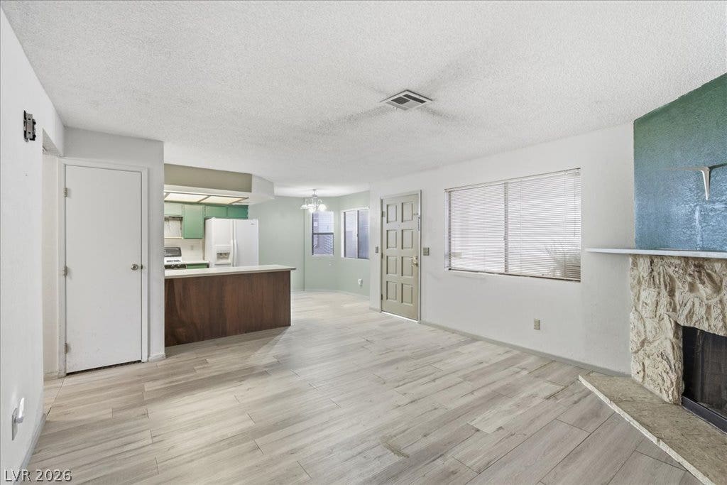 753 Rock Springs Drive, #102, Las Vegas, NV 89128