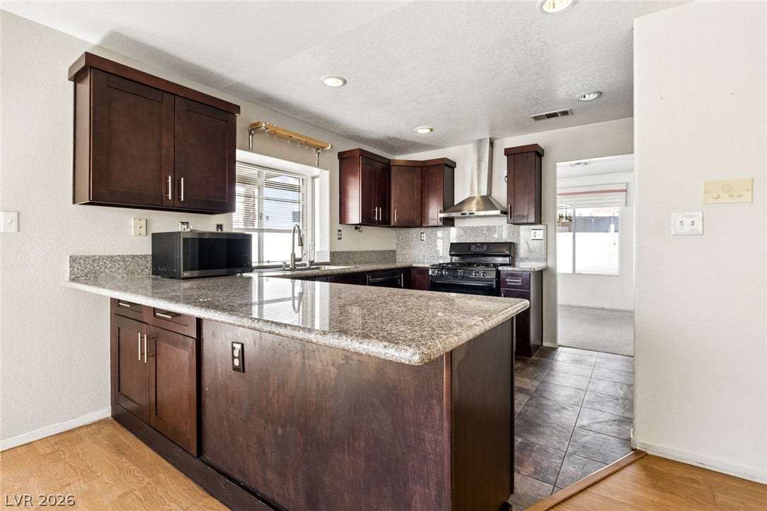 4953 El Sur Court, North Las Vegas, NV 89031 4953 El Sur Court, North Las Vegas, NV 89031