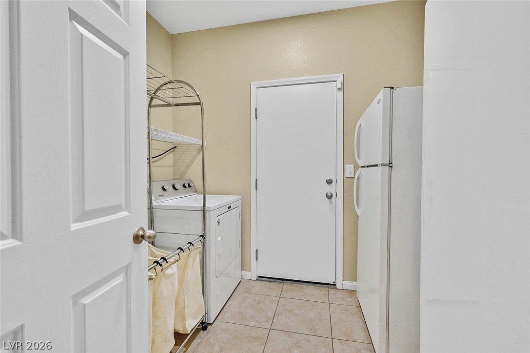 8208 Redbud Vine Street, North Las Vegas, NV 89085 8208 Redbud Vine Street, North Las Vegas, NV 89085