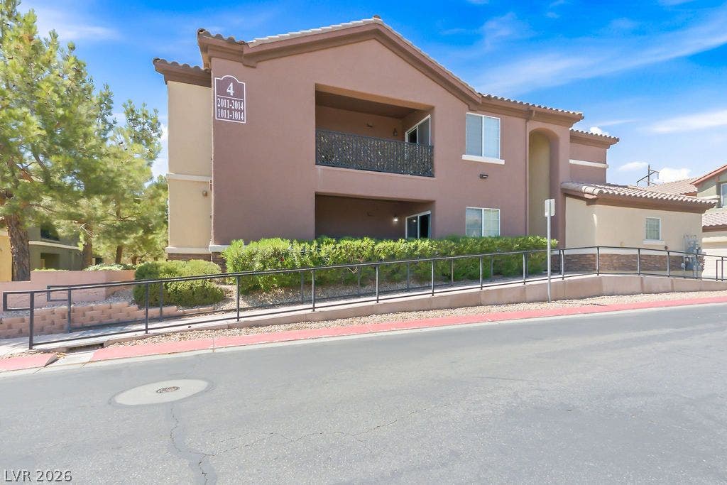 8324 W Charleston Boulevard, #2011, Las Vegas, NV 89117 8324 W Charleston Boulevard, #2011, Las Vegas, NV 89117