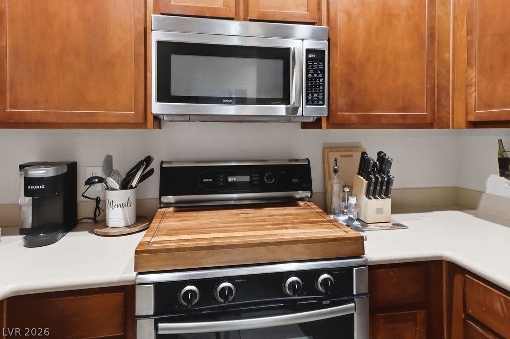 8324 W Charleston Boulevard, #2011, Las Vegas, NV 89117 8324 W Charleston Boulevard, #2011, Las Vegas, NV 89117