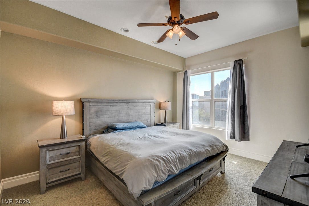 Ceiling fan for extra comfort.