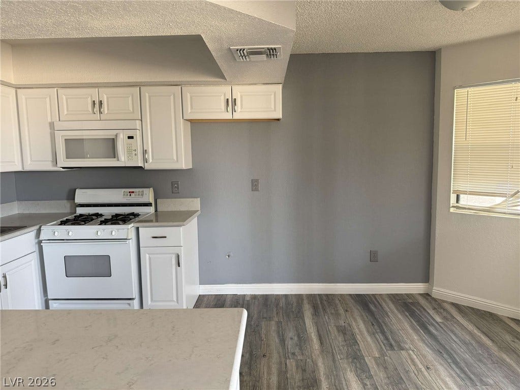761 Rock Springs Drive, #202, Las Vegas, NV 89128 761 Rock Springs Drive, #202, Las Vegas, NV 89128