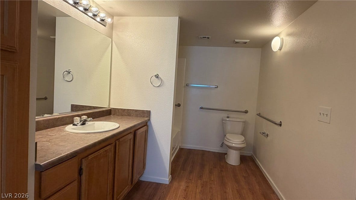 45 Maleena Mesa Street, #1912, Henderson, NV 89074 An expansive vanity offers ample under-counter storage alongside a functional bathroom layout.