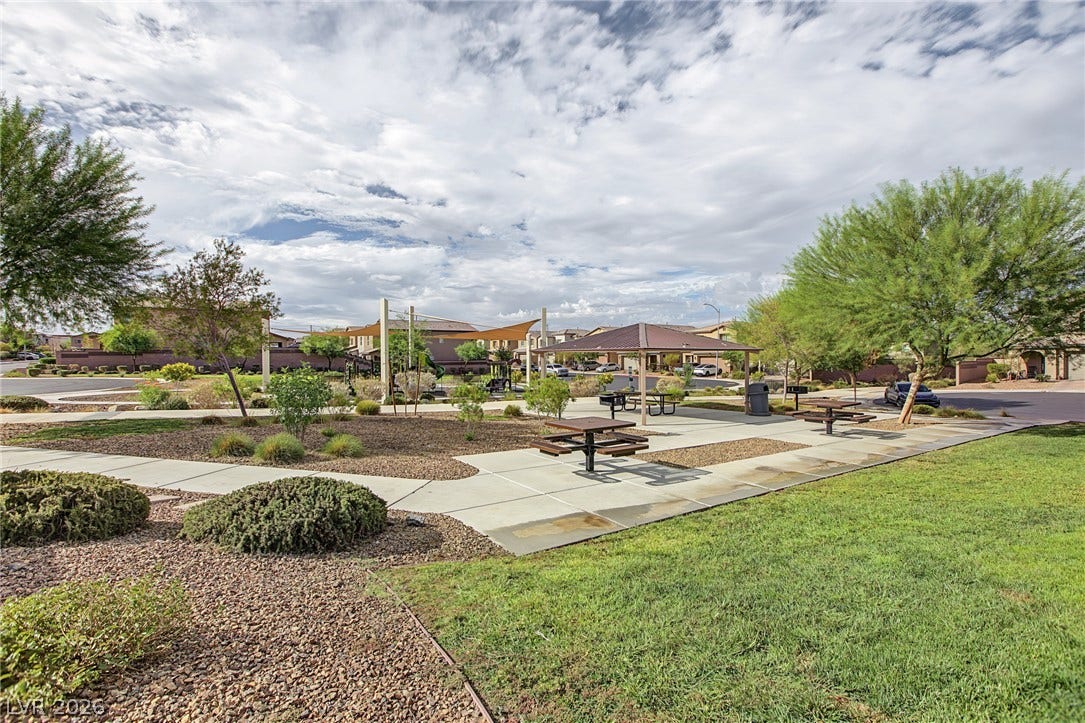 2728 Lindsey Springs Street, Las Vegas, NV 89142 Concrete walkways wind through this landscaped neighborhood park with picnic areas and shade structures.